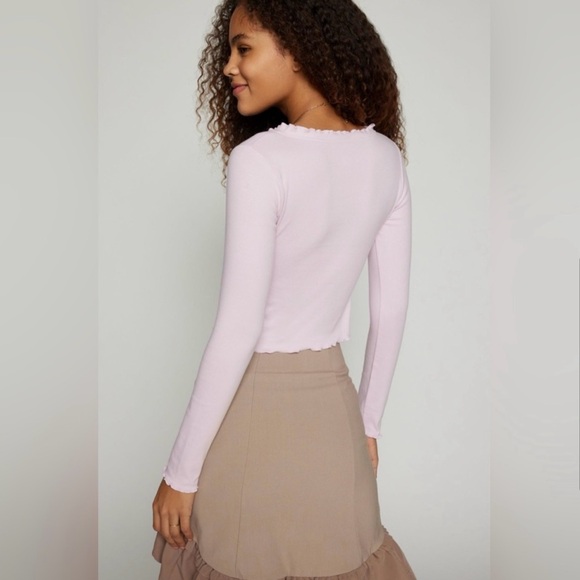 Kimchi Blue Melissa Tie Front Top💕 - Picture 3 of 12